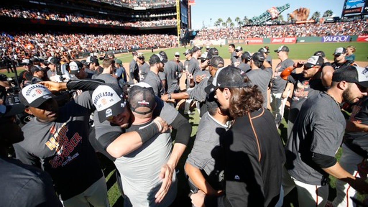 On season's final day, Giants find way back into playoffs